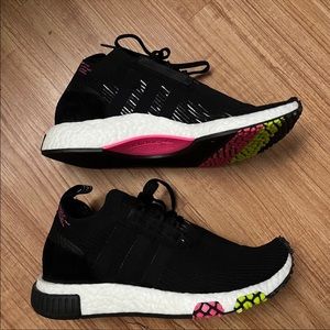 Mens Adidas NMD Racer Primeknit Black Neon Pink Green size 7.5 excellent
